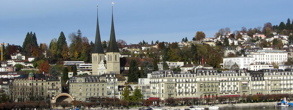 Hofkirche1024x384.jpg